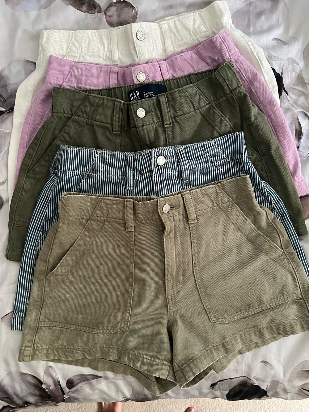 BULK- 5 total - GAP Women’s Utility Cotton Shorts - Casual High-Rise
